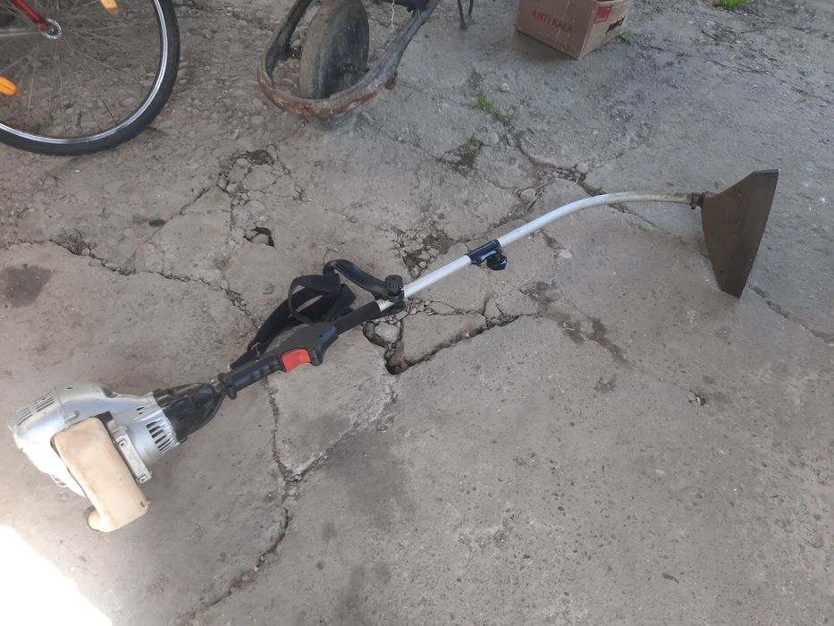 Vând motocositoare