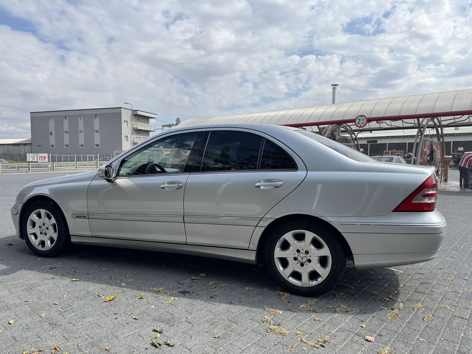 MERCEDES-BENZ C-Class 2005 — imagine 5