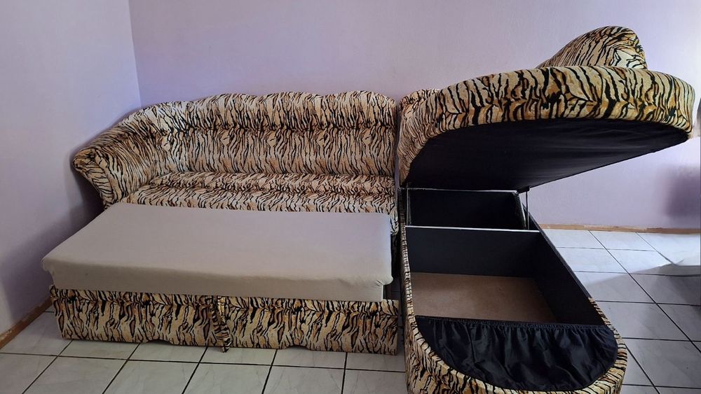 Гарнитура ъгълов диван