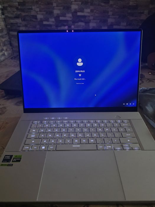 Отличный ноутбук Asus Rog Zephyrus G16