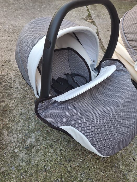 Бебешка количка 3 в 1