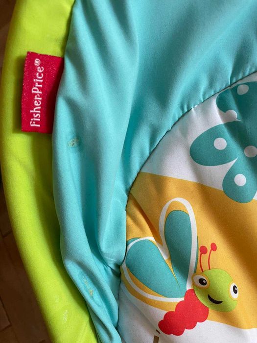 Бебешки шезлонг/столче с вибрация на Fisher Price.