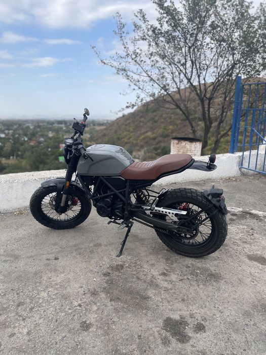 Минск Скрэмблер 250