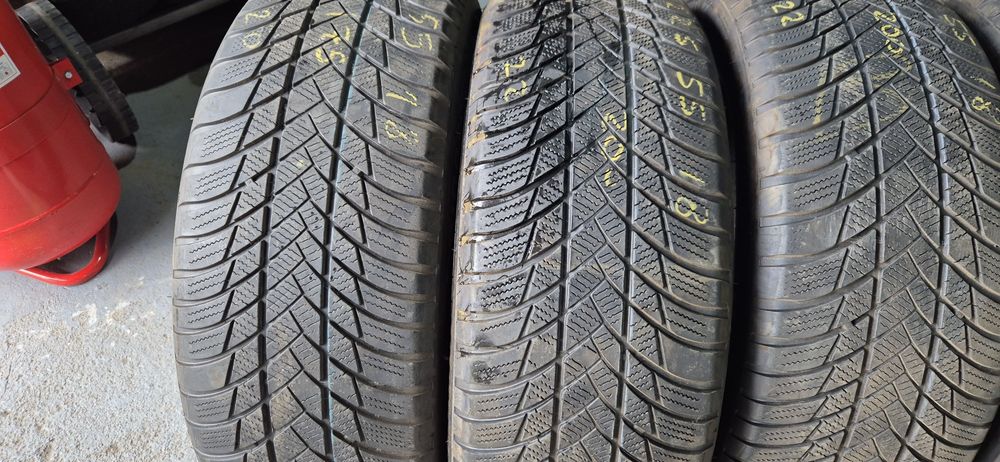 225 55 18 Bridgestone m+s