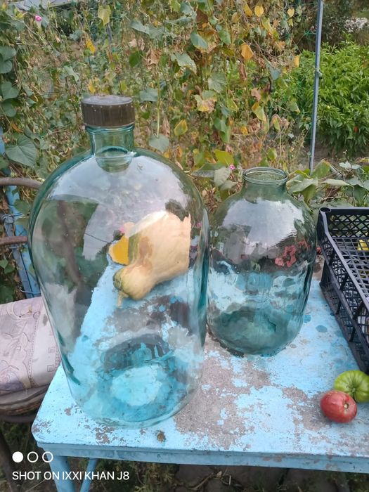 Бутыль стеклянный