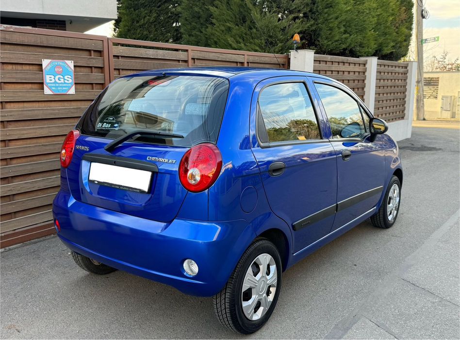 Chevrolet spark 12.700 km