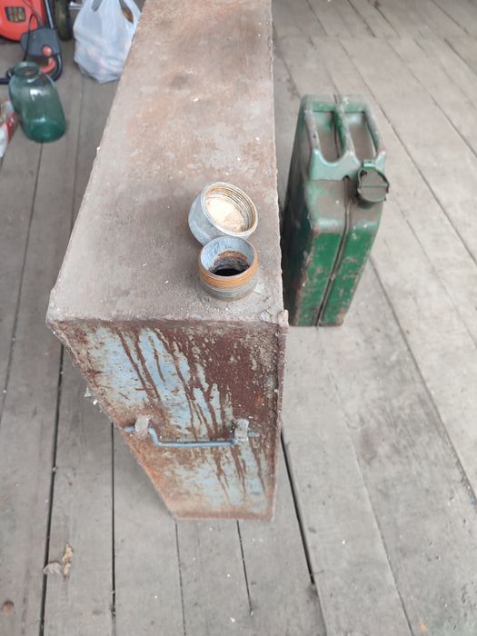 Ёмкость под ГСМ 140литров