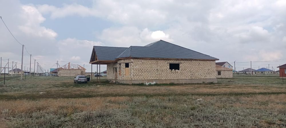Продам недостроенный дом. Бауырластар 3.