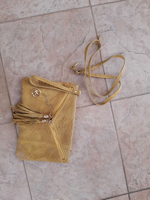 кожена малка чанта