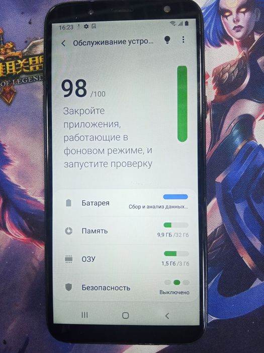 Самсунг а6. Память 32 гб.