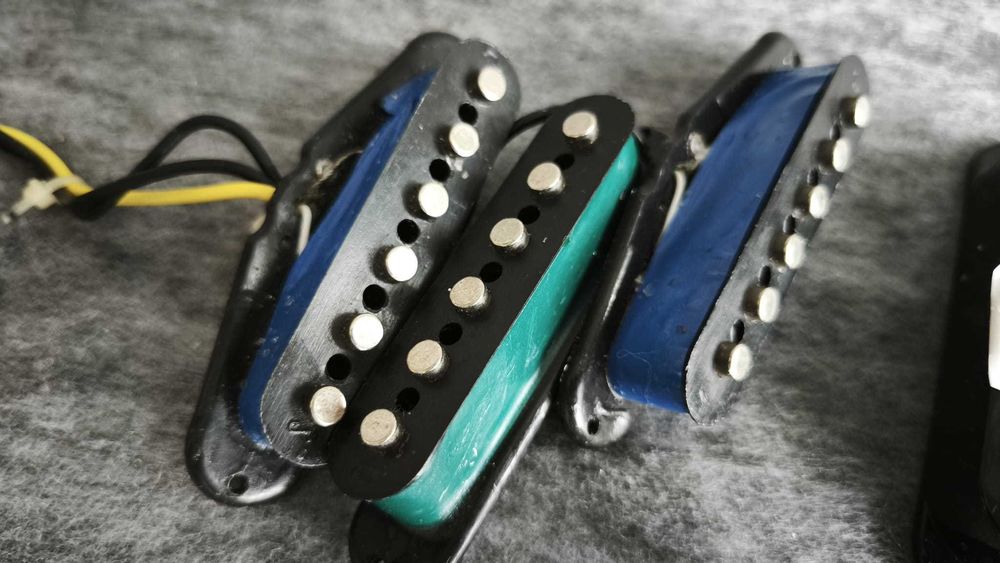 Set doze stratocaster cu cablaj - Garanție