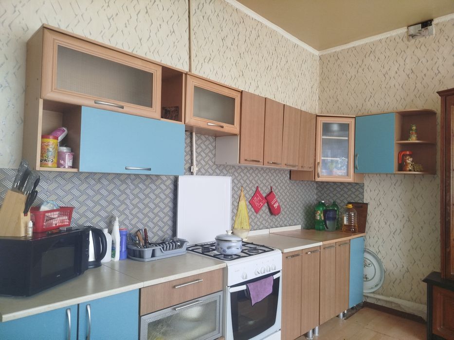 Продам кухонный гарнитур.