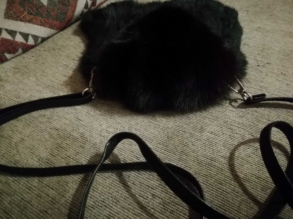 Луксозна кожена дамска чанта кожа –черна  лисица, форма лисичка