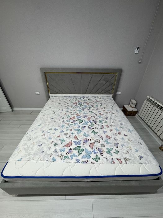 Кровать двуспальная