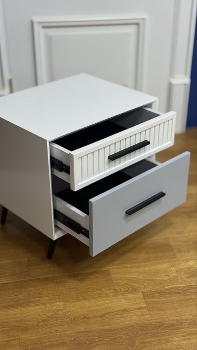 Крашеная мебель: тумба неоклассика