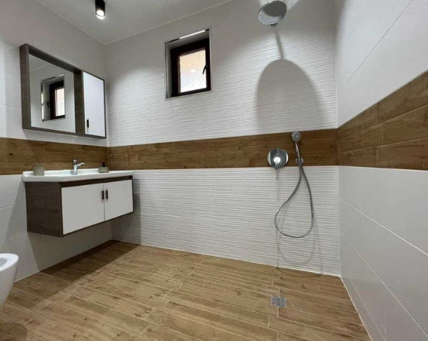 Продава се Тристаен апартамент в Пловдив, Остромила - 107 кв.м за 1476 €/кв.м - Снимка #7