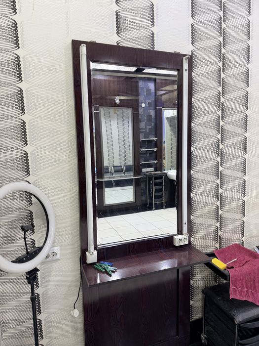 Sartarow oynasi ramkasi bn