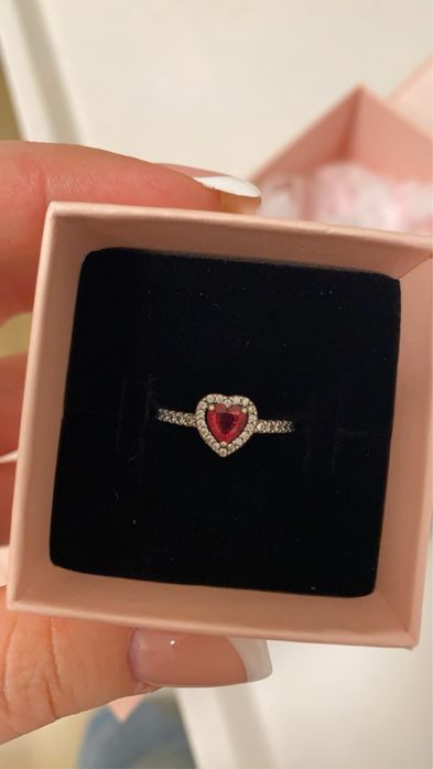 Сребърен пръстен Pandora ,,Семейна топлина“