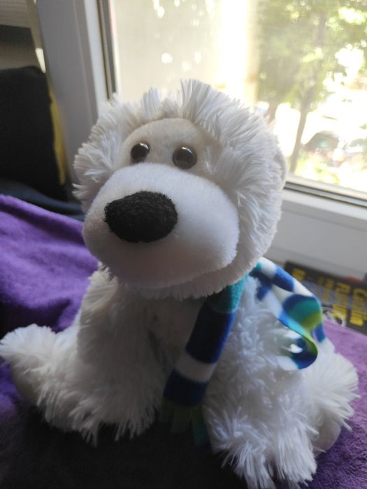 Ursulețul polar care dansează și vorbește după  muzică mobil