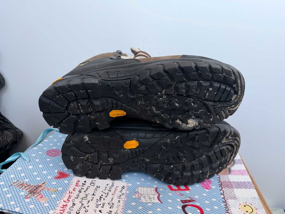 Alfa FJELL GORE-TEX Vibram''оригинални туристически боти 45 номер