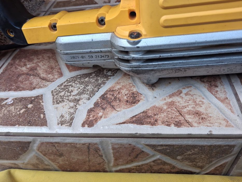 Fiereatreu de caramida , bca dewalt