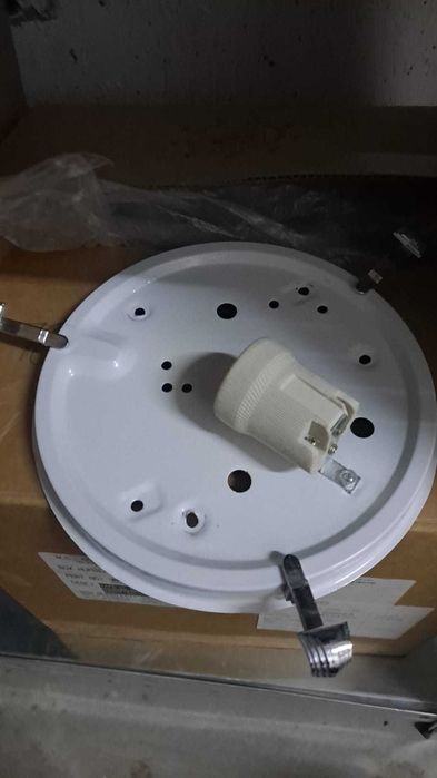 Плафон за стена или таван