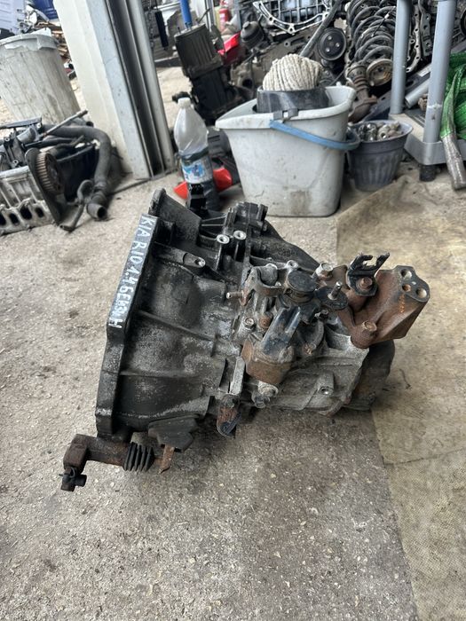 Ръчна кутия за Киа Рио бензин до 2011г.!