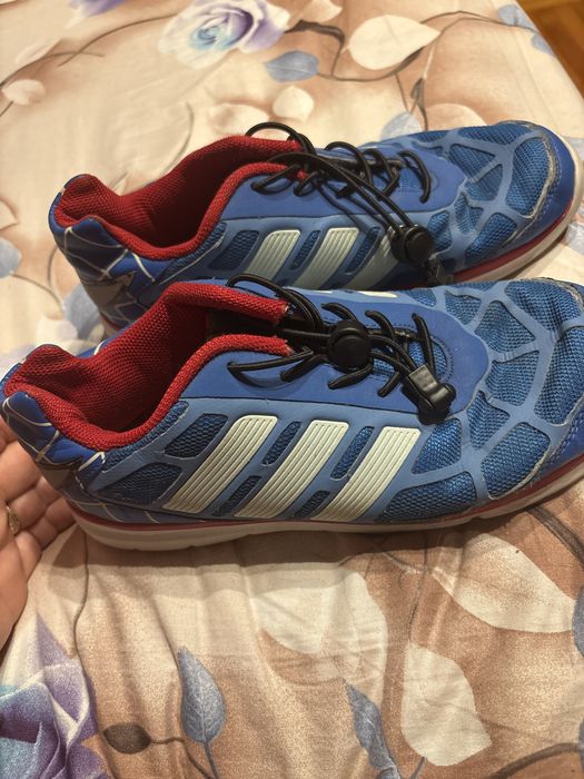 Pantofi sport Adidas 38