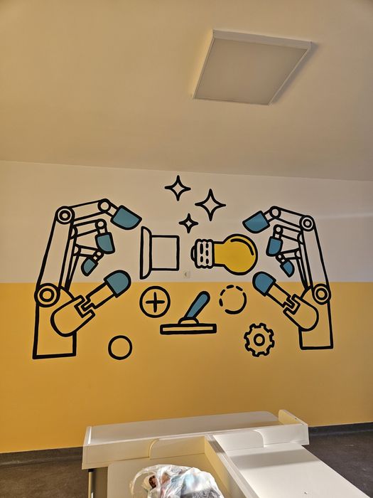 Роспись стен. Художник.