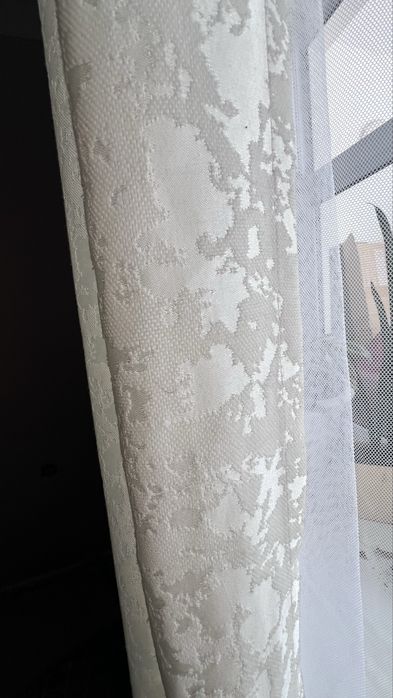 Шторы и тюль продаются