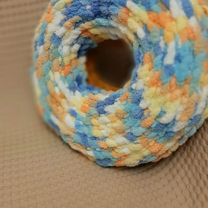 Подушки, игрушки амигуруми, пледы