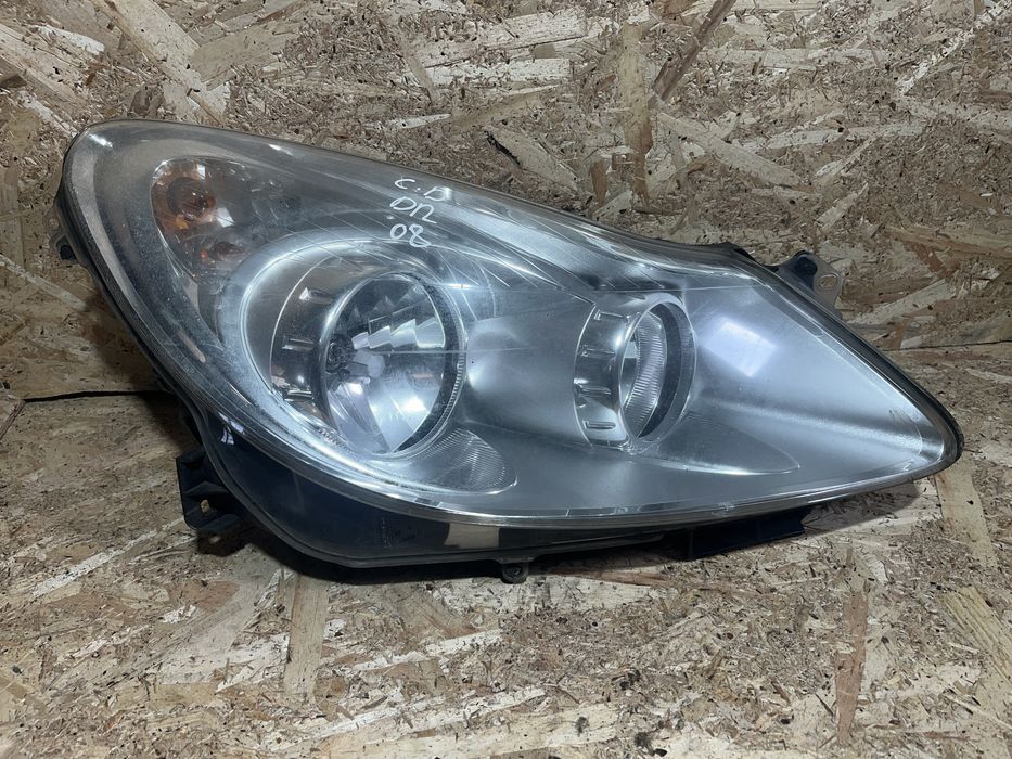 Far/Faruri Opel Corsa D 2008