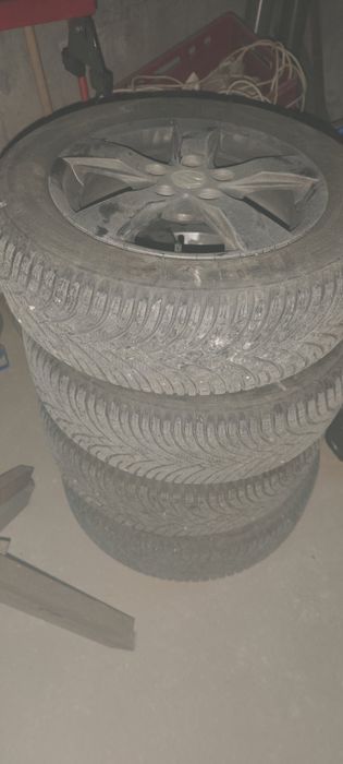 Метална кора под двигател sx4 чисто нова и гуми за Сузуки зимни