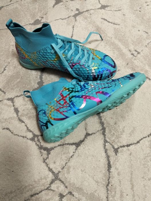 Adidasi, ghete fotbal. Mărimea 39.