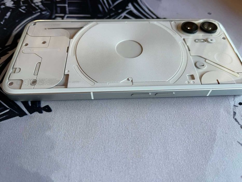 Телефон Nothing phone 2