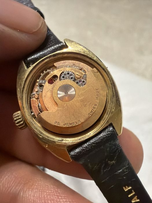 Catorex Automatic, elvețian, cu 25 de rubine. Mișcare