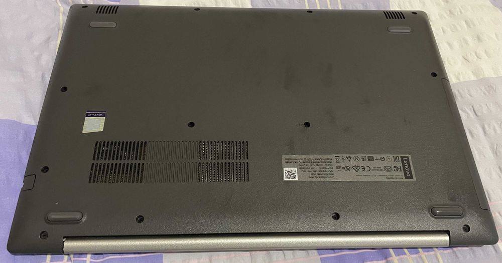 Лаптоп Lenovo 330-15IKB i7-7500U 15.6 Full HD, 16GB DDR4, 1TB SSD