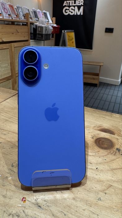 Se vinde apple iphone 16 blue
