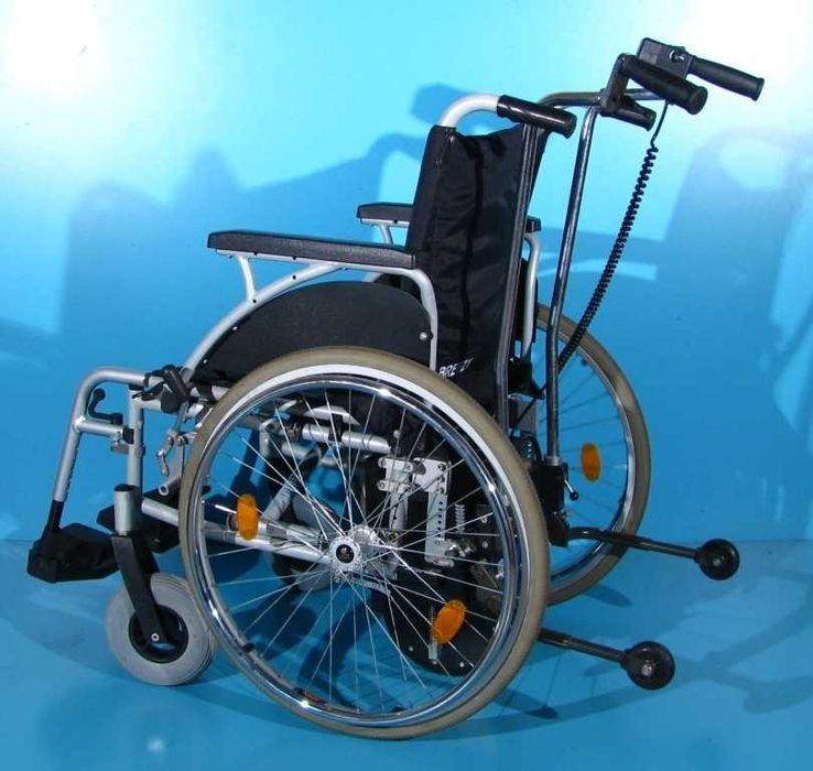 Carucior electric pliabil manevrabil insotitor Alber/ Breezy