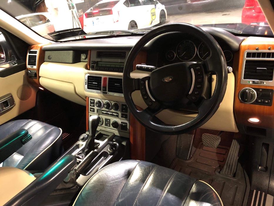 Range rover Vouge 2004г 2,5D 177кс На Части