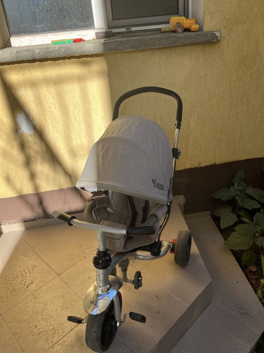 Триколка за превоз на малко дете