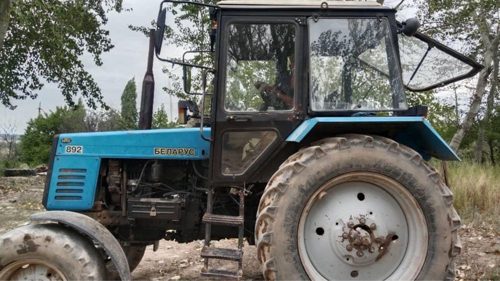 Продам Трактор