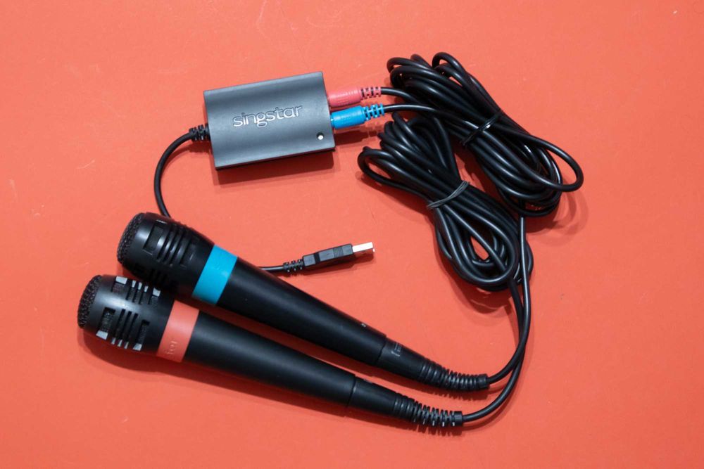SONY SingStar Karaoke за PC и PlayStation | като нова, 2 микрофона