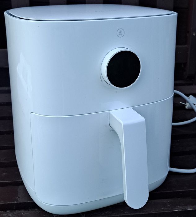 Xiaomi Smart Air Fryer 4,5 litri  cu aplicație pe telefon