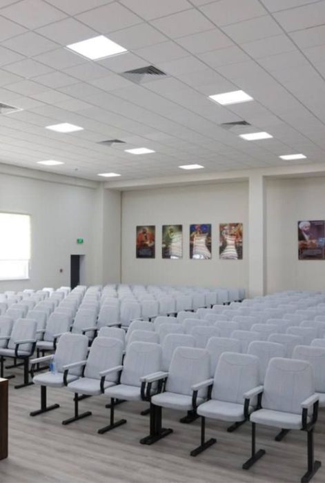 Театральный кресло для активного зала оптом