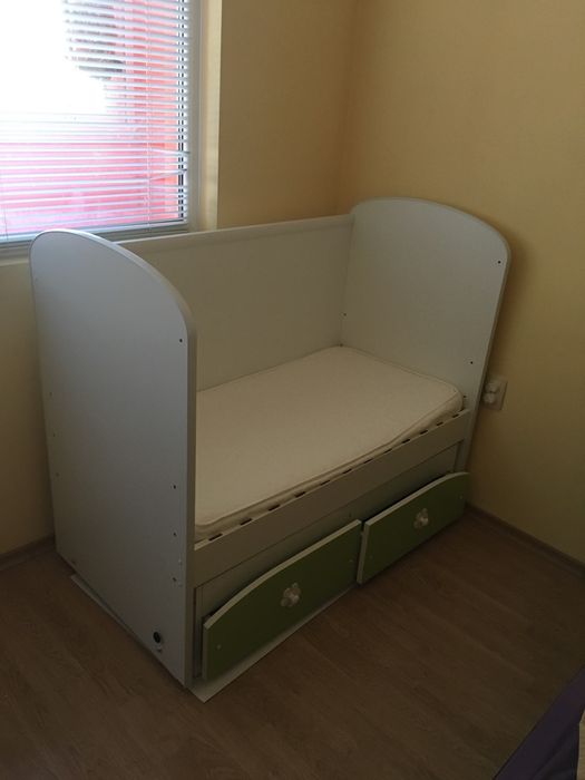 Детско креватче в много добро състояние