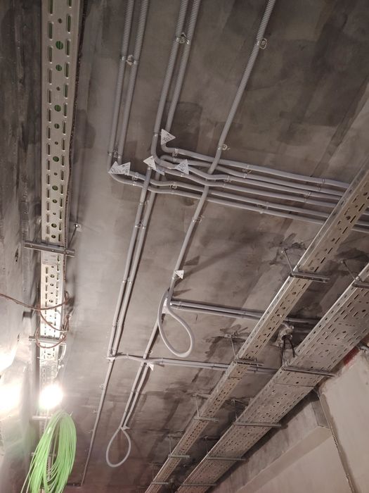 Слоботочник електирик