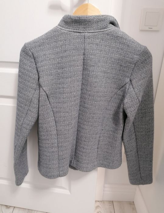 Дамски връхни дрехи