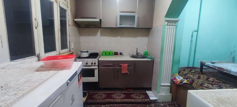 Продаётся квартира 4/4/5 в Сергели 4  не торцевая