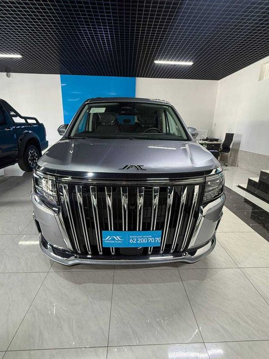 Yangi JAC RF8 — Premium minivenning yangi darajasi